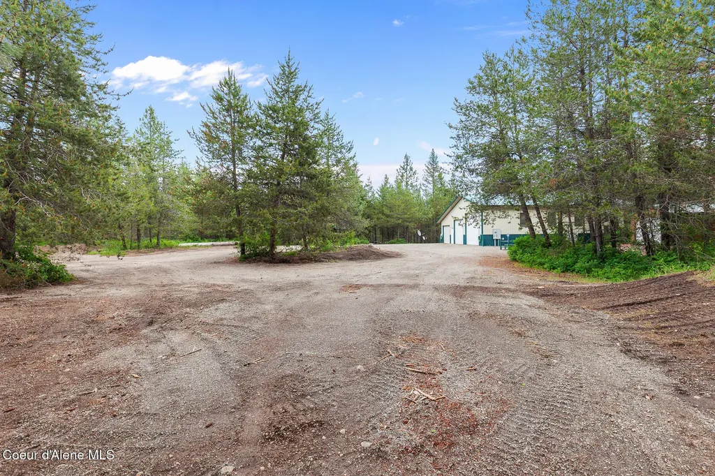 31756 N Riffle Road Spirit Lake ID 83869