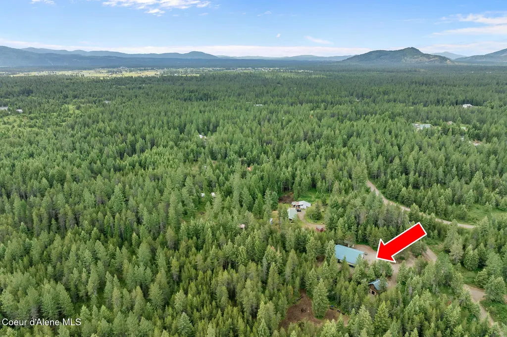 31756 N Riffle Road Spirit Lake ID 83869