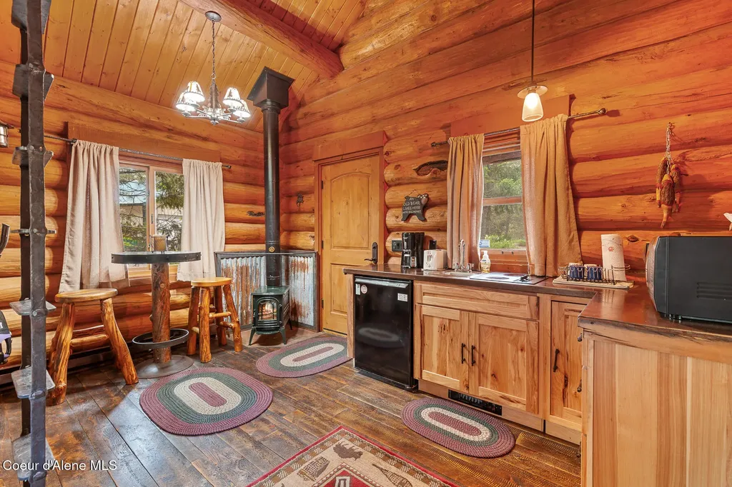 31756 N Riffle Road Spirit Lake ID 83869