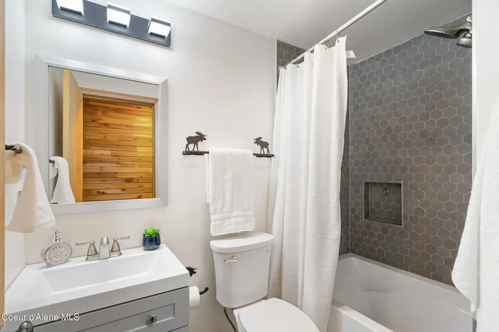 14458 N Smith Avenue Rathdrum ID 83858