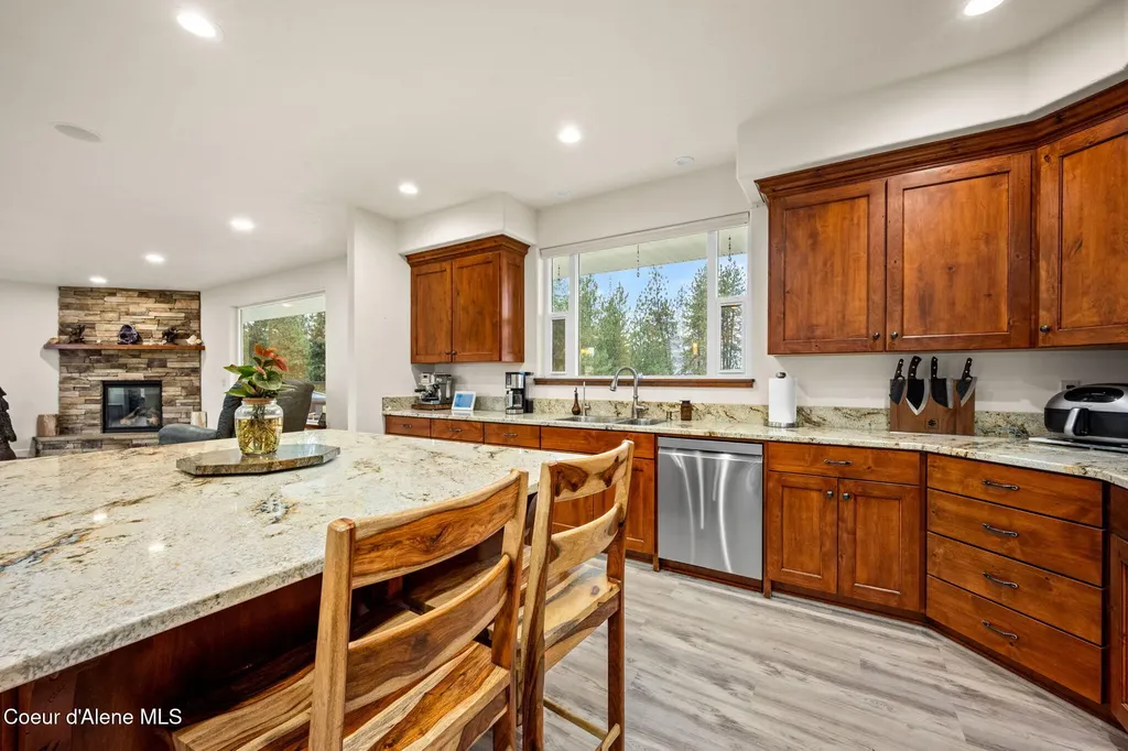 6532 E Poleline Avenue Post Falls ID 83854