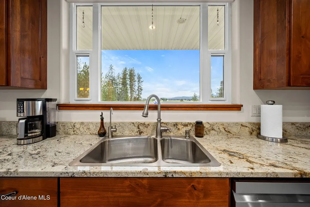6532 E Poleline Avenue Post Falls ID 83854