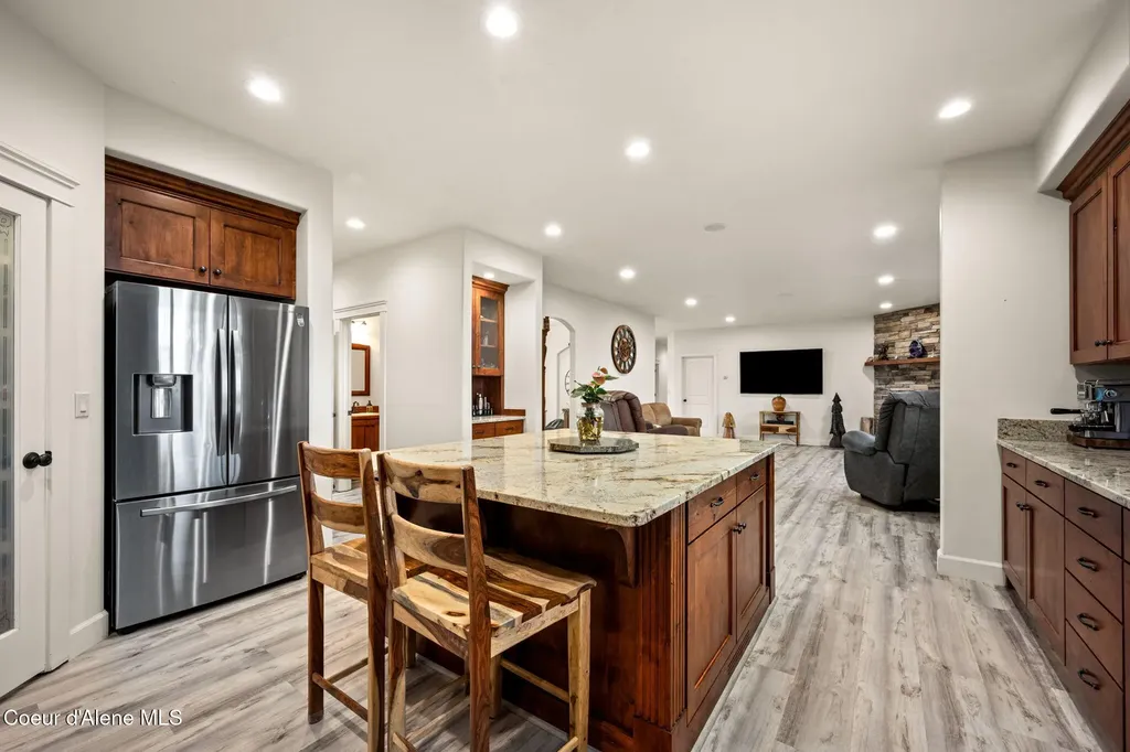 6532 E Poleline Avenue Post Falls ID 83854