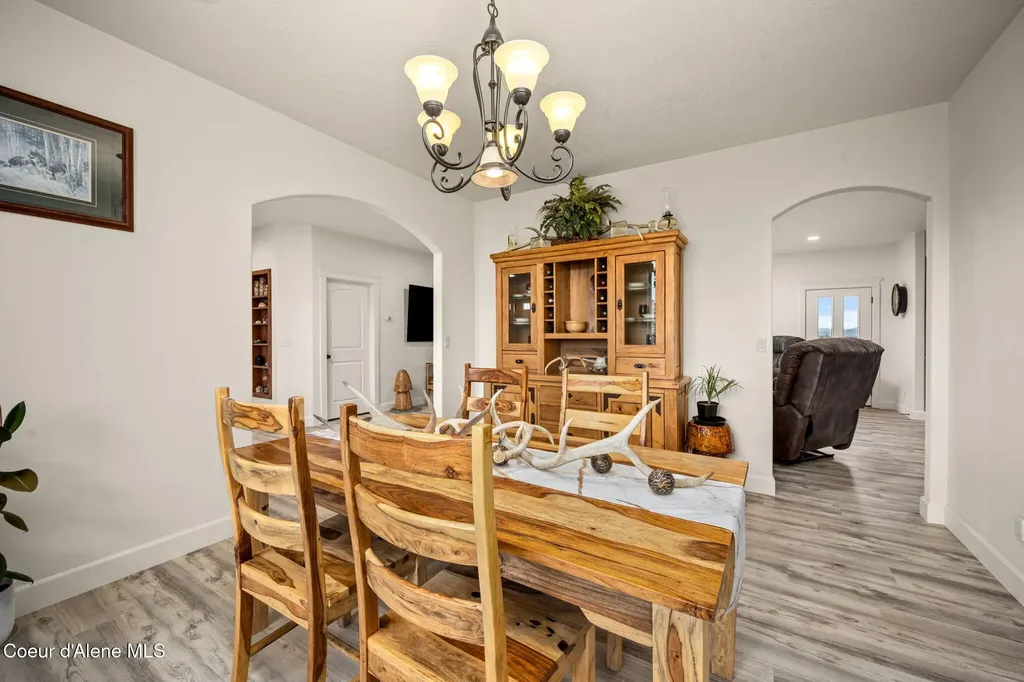 6532 E Poleline Avenue Post Falls ID 83854