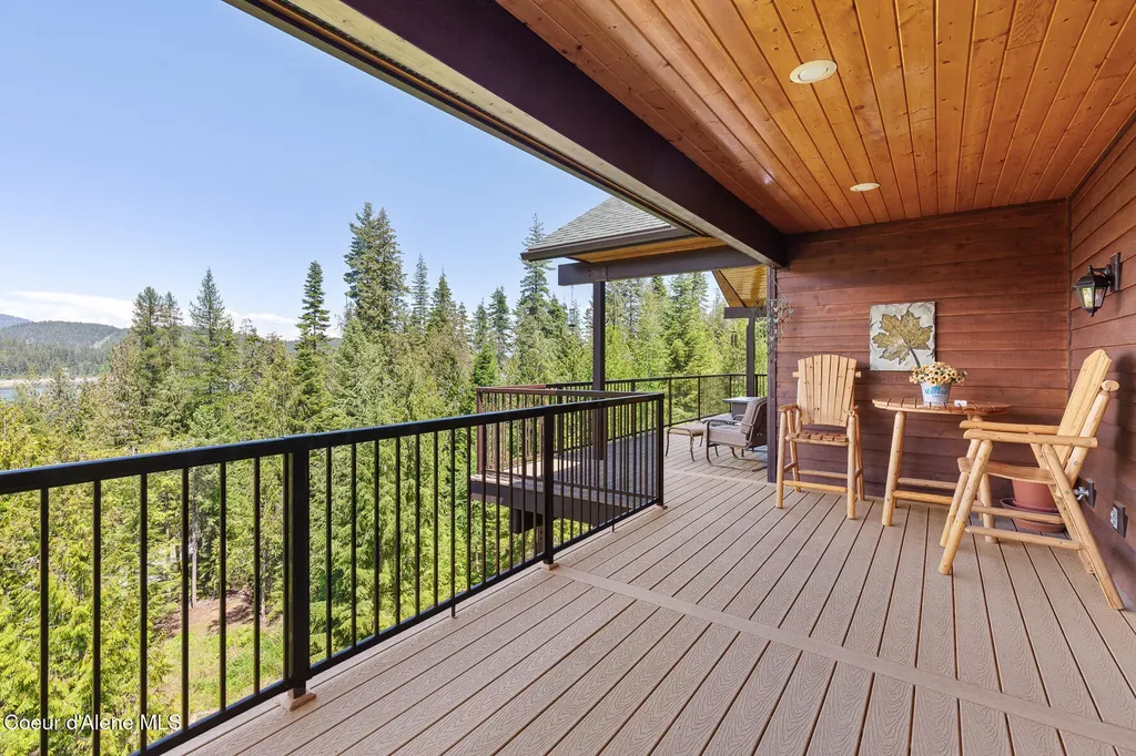 224 Buck Ridge Sagle ID 83860