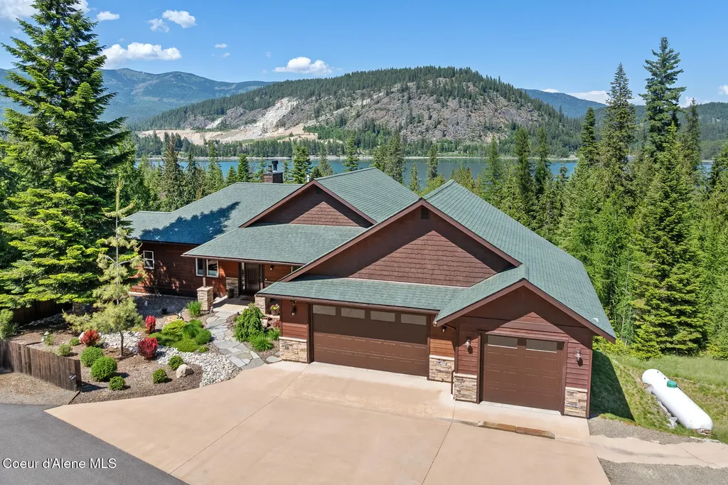 224 Buck Ridge Sagle ID 83860
