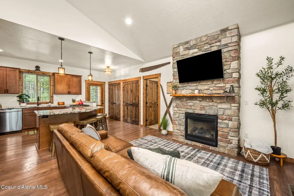 159 Graham Avenue Priest River ID 83856