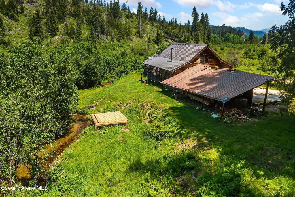 2502 Greenhood Road Priest River ID 83856