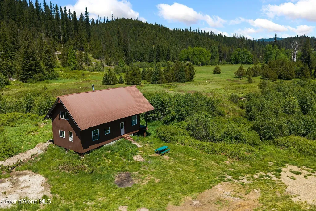 2502 Greenhood Road Priest River ID 83856