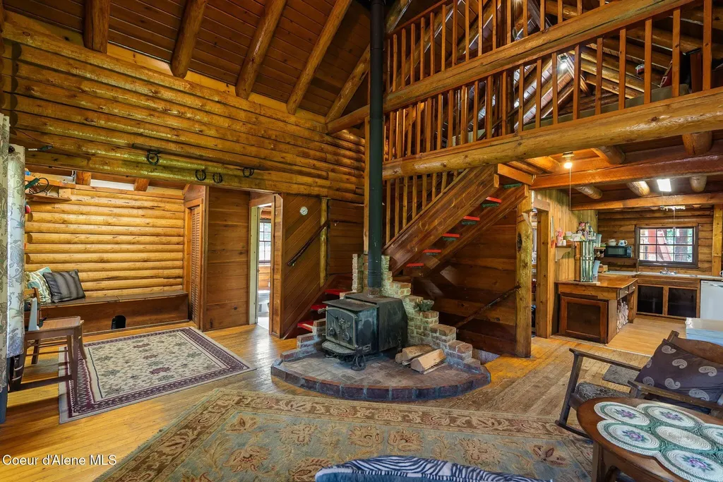 2502 Greenhood Road Priest River ID 83856