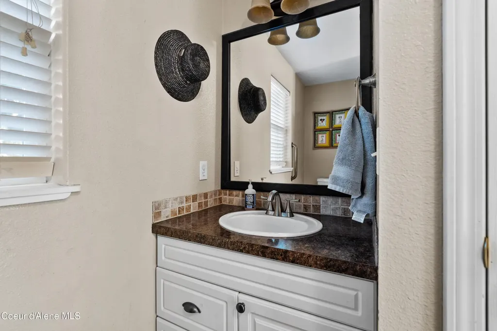 7535 N Mt Carrol Street Dalton Gardens ID 83815