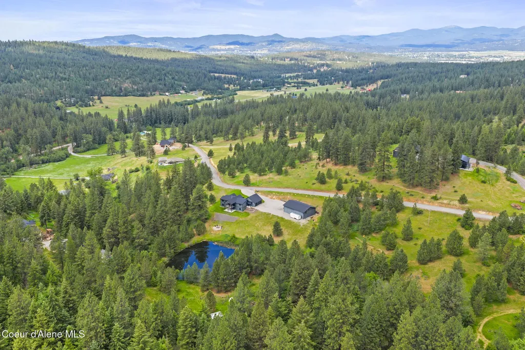 18568 W Heavens Gate Road Post Falls ID 83854
