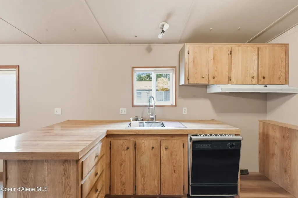 4470 E 16th Avenue Post Falls ID 83854