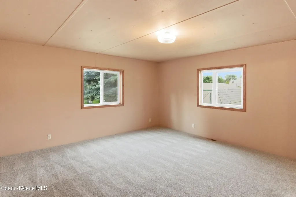 4470 E 16th Avenue Post Falls ID 83854