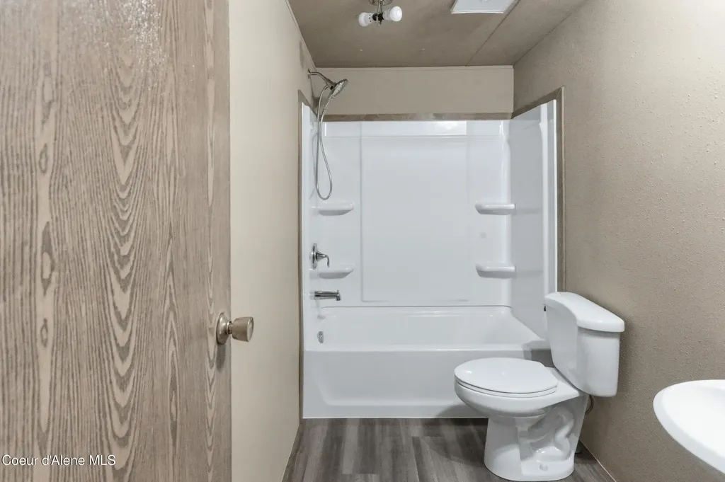 4470 E 16th Avenue Post Falls ID 83854