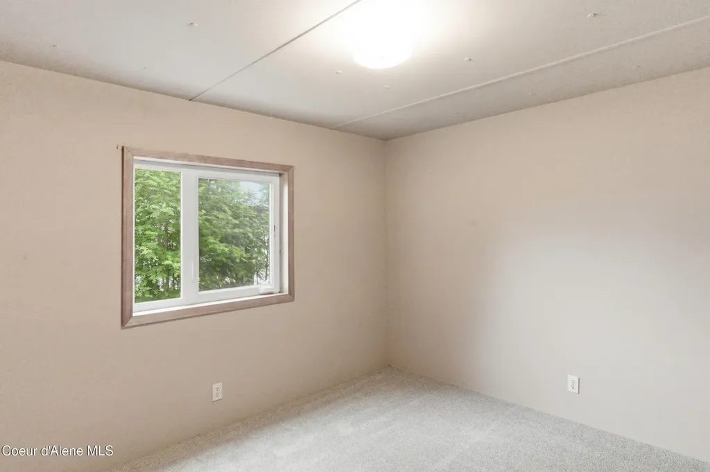 4470 E 16th Avenue Post Falls ID 83854