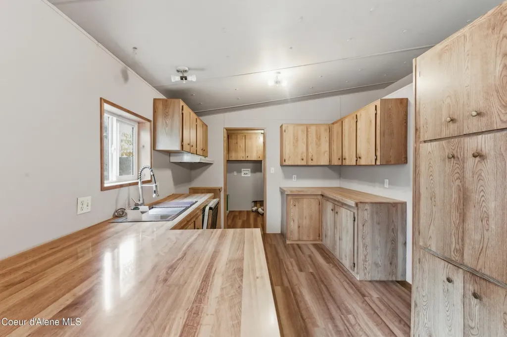 4470 E 16th Avenue Post Falls ID 83854