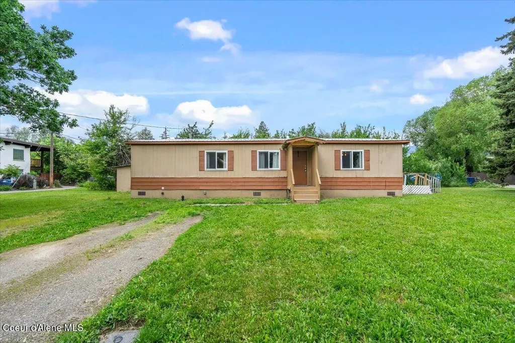 813 N Ella Avenue Sandpoint ID 83864