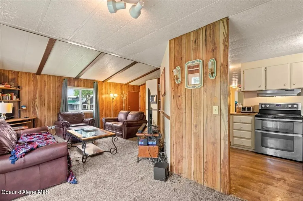 813 N Ella Avenue Sandpoint ID 83864