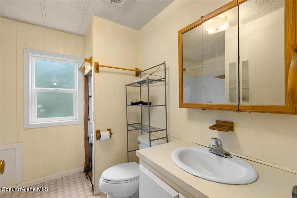 813 N Ella Avenue Sandpoint ID 83864