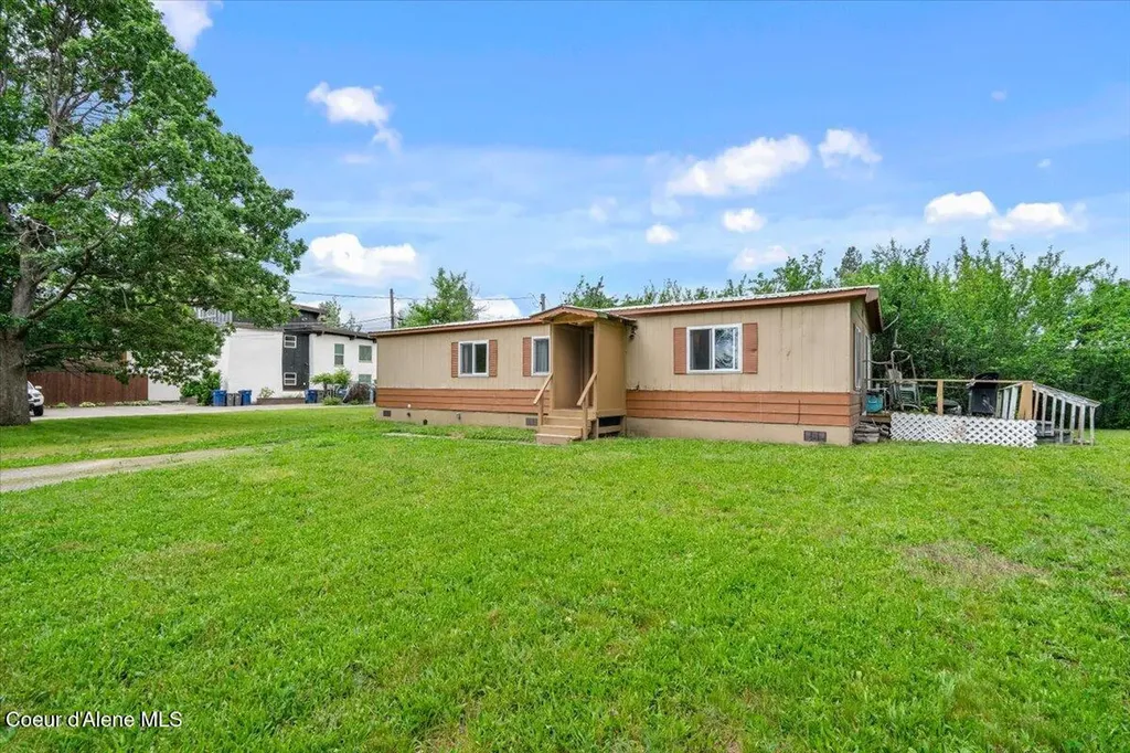 813 N Ella Avenue Sandpoint ID 83864