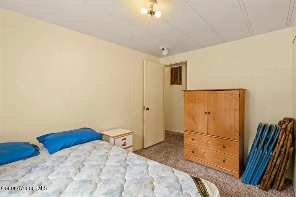 813 N Ella Avenue Sandpoint ID 83864