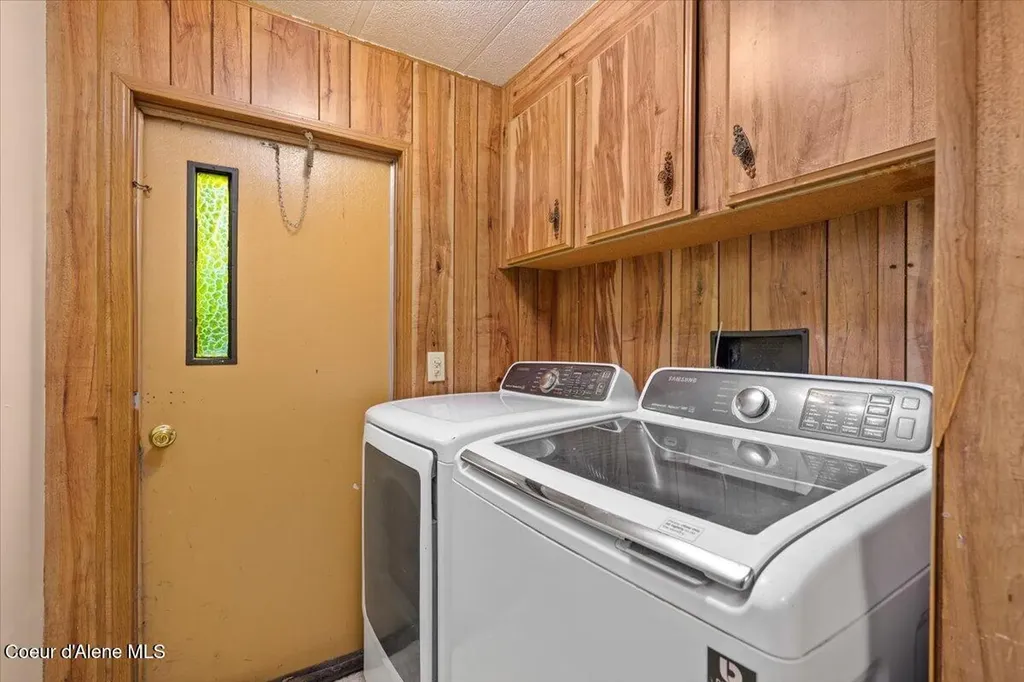 813 N Ella Avenue Sandpoint ID 83864