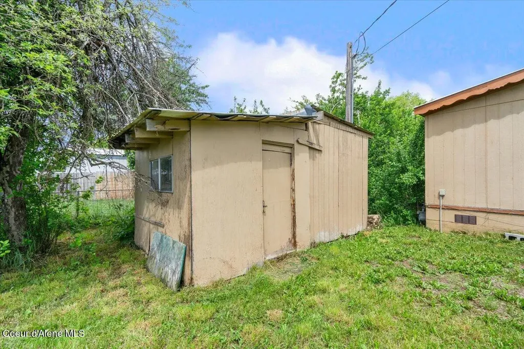 813 N Ella Avenue Sandpoint ID 83864