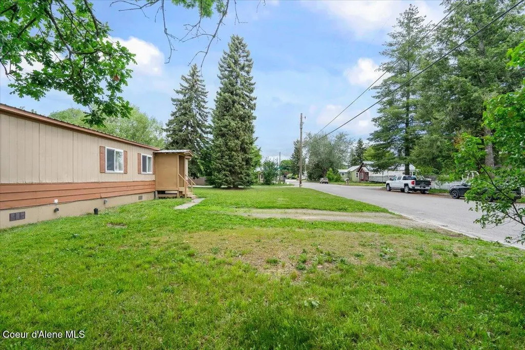 813 N Ella Avenue Sandpoint ID 83864