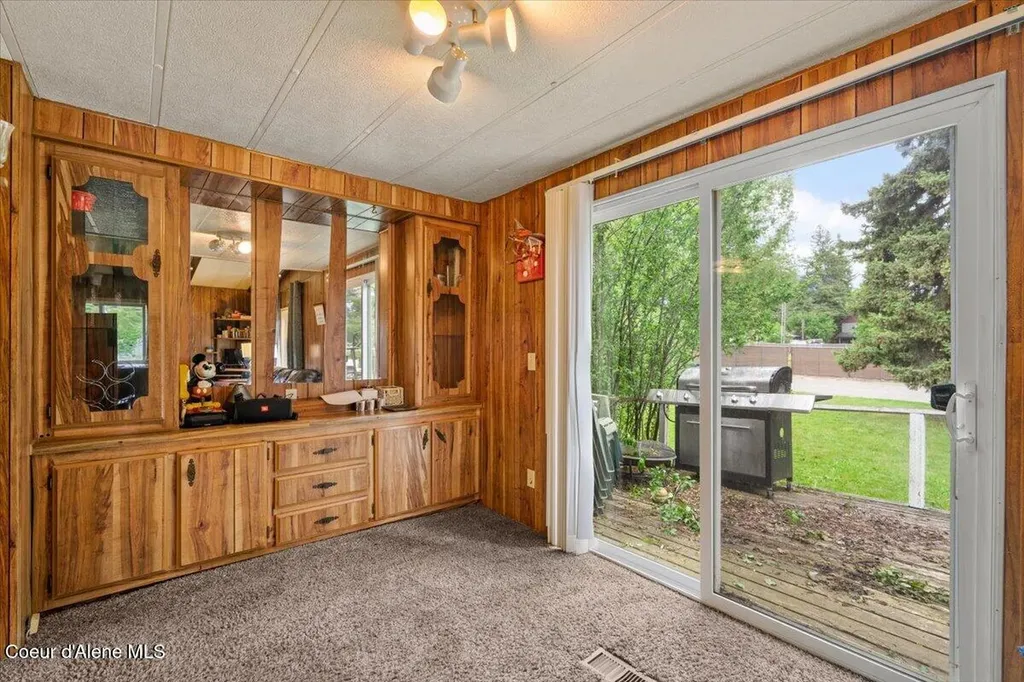 813 N Ella Avenue Sandpoint ID 83864