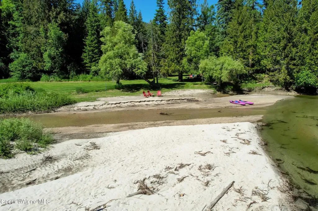 778 B Street Sandpoint ID 83864