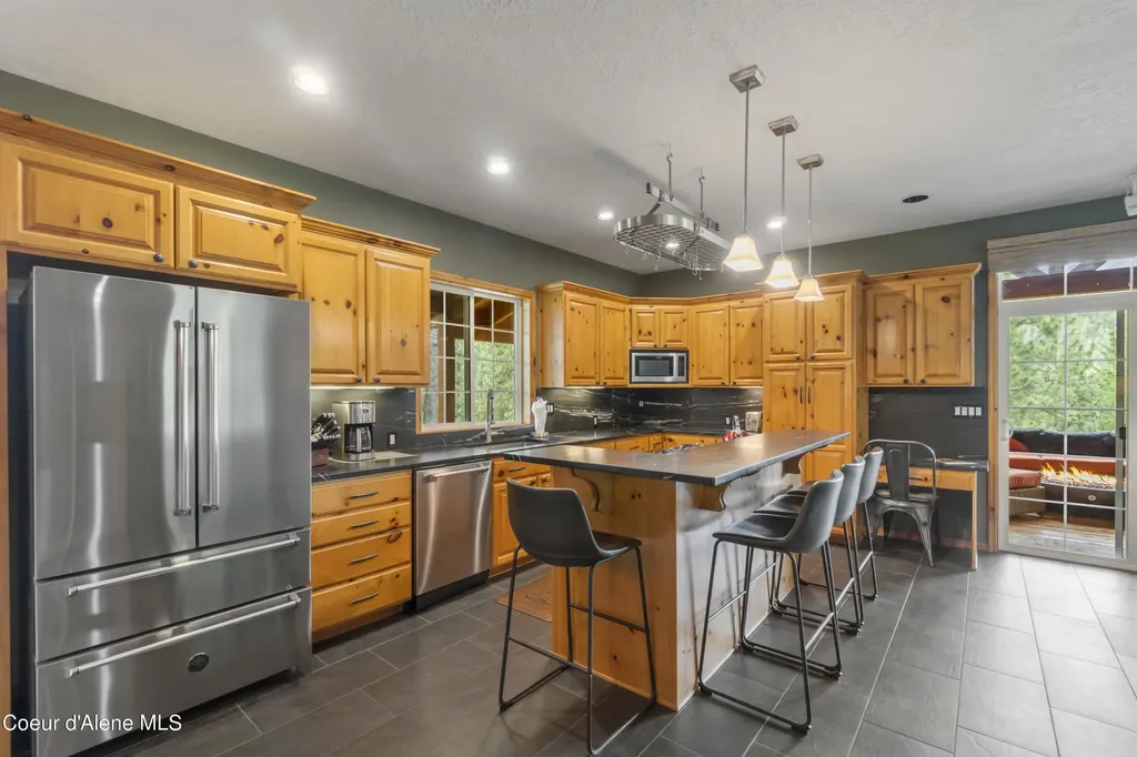 778 B Street Sandpoint ID 83864
