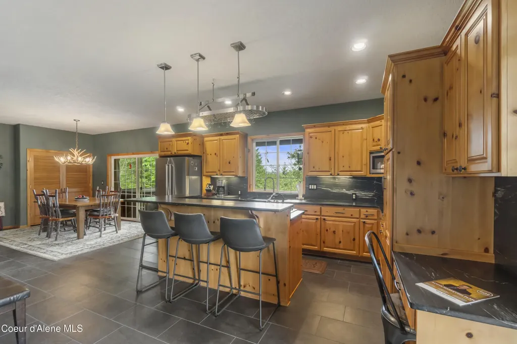 778 B Street Sandpoint ID 83864