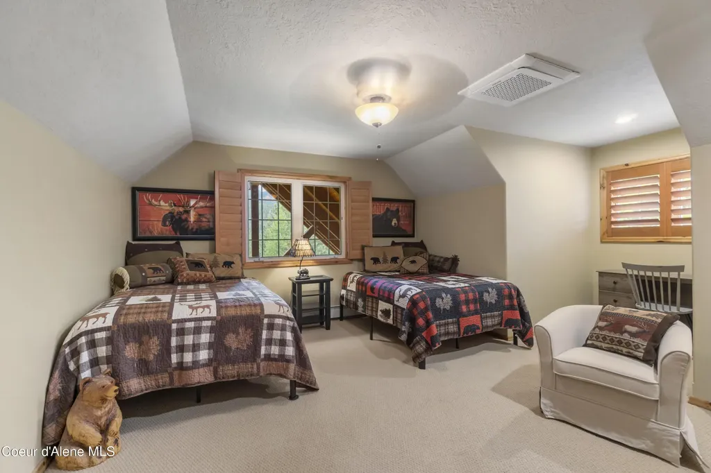 778 B Street Sandpoint ID 83864