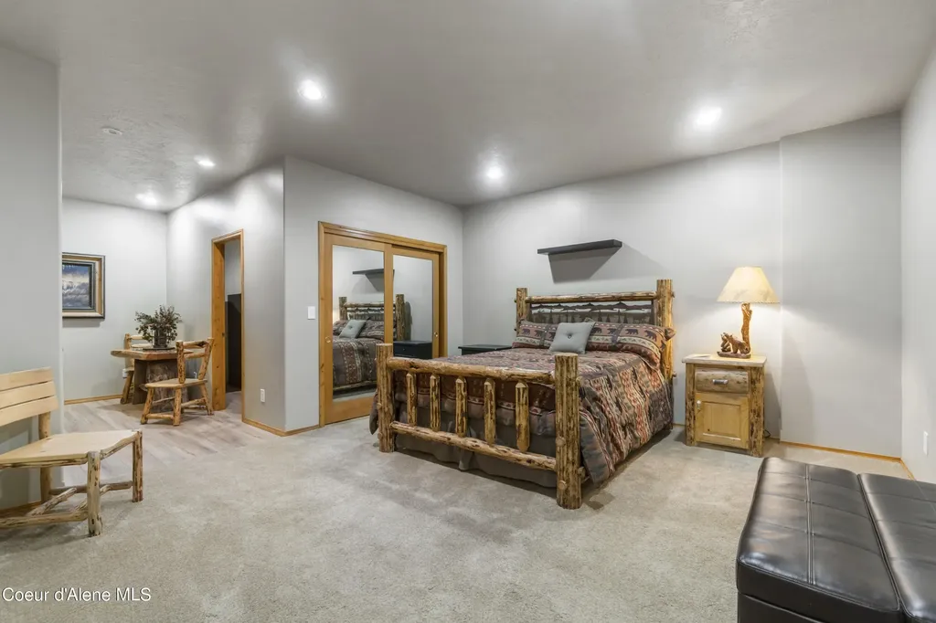 778 B Street Sandpoint ID 83864