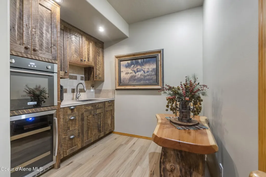 778 B Street Sandpoint ID 83864