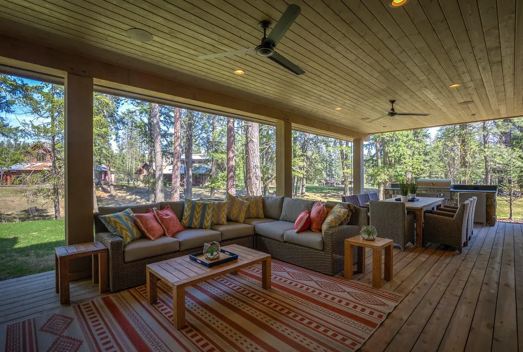 6671 S Old Barn Road Harrison ID 83833