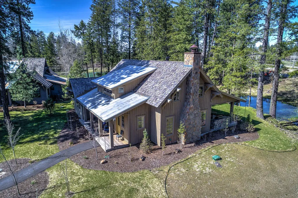 6671 S Old Barn Road Harrison ID 83833