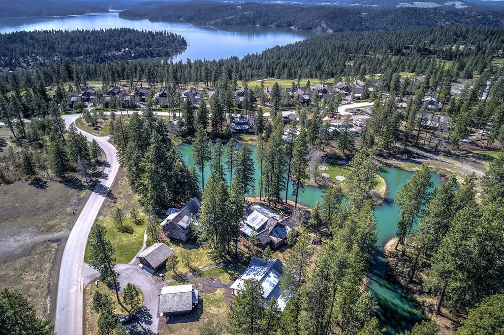 6671 S Old Barn Road Harrison ID 83833