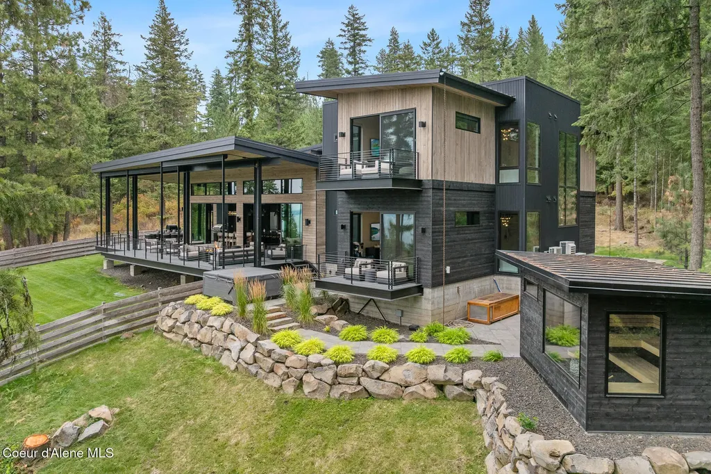 5551 S Longspur Court Harrison ID 83833