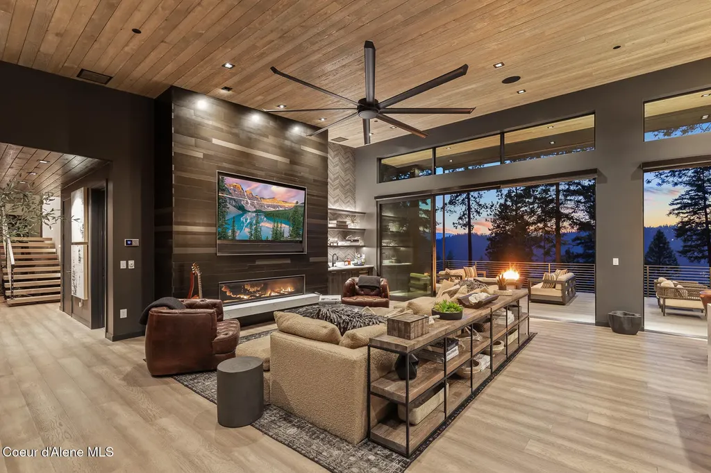 5551 S Longspur Court Harrison ID 83833