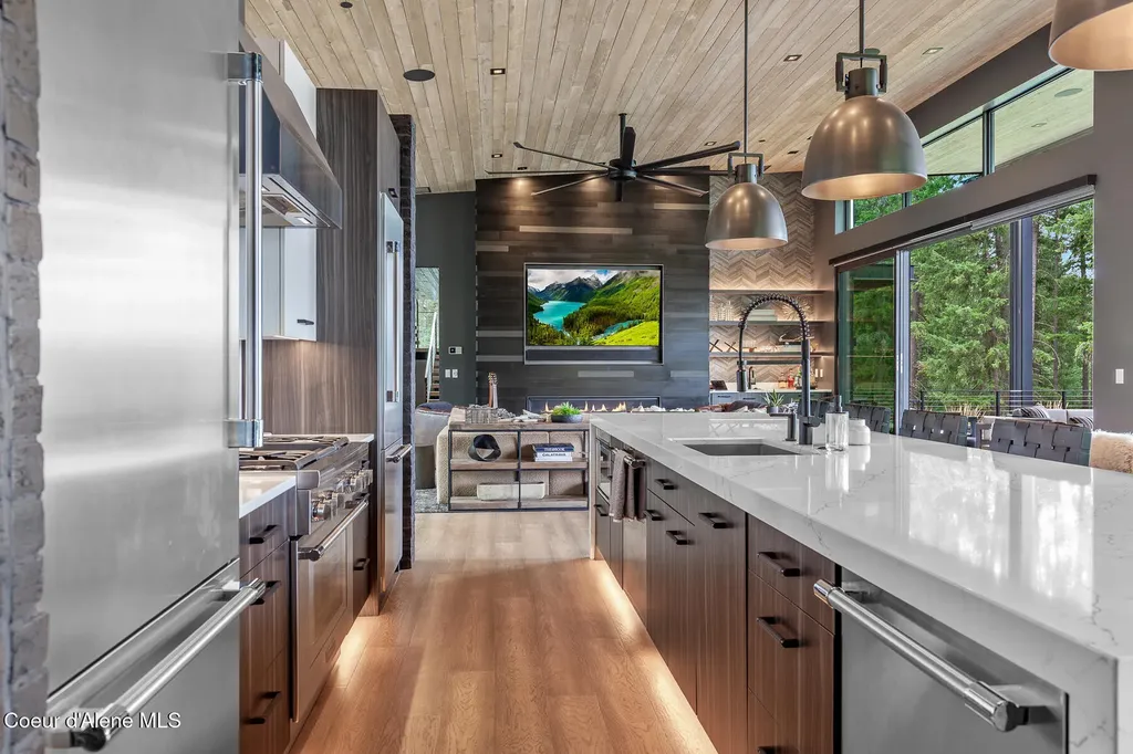 5551 S Longspur Court Harrison ID 83833