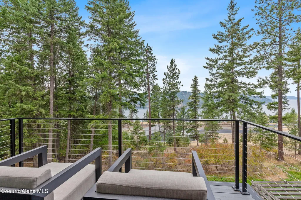 5551 S Longspur Court Harrison ID 83833