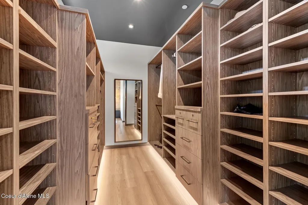 5551 S Longspur Court Harrison ID 83833