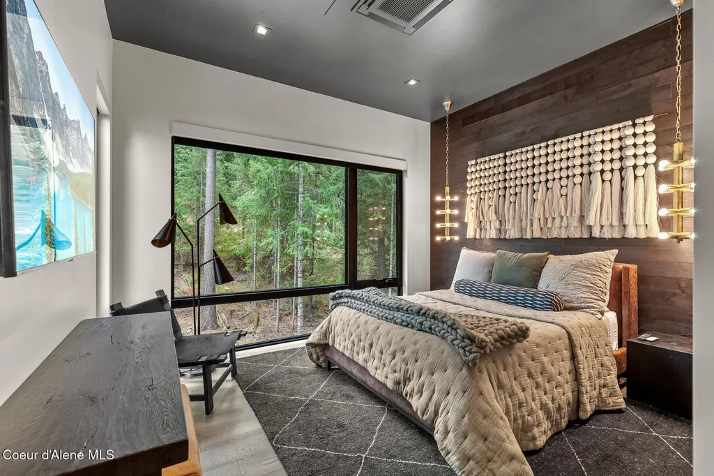 5551 S Longspur Court Harrison ID 83833