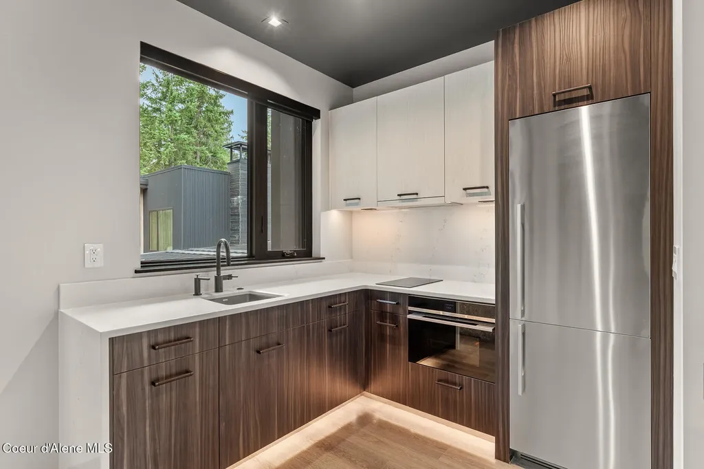 5551 S Longspur Court Harrison ID 83833