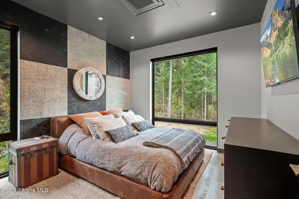 5551 S Longspur Court Harrison ID 83833