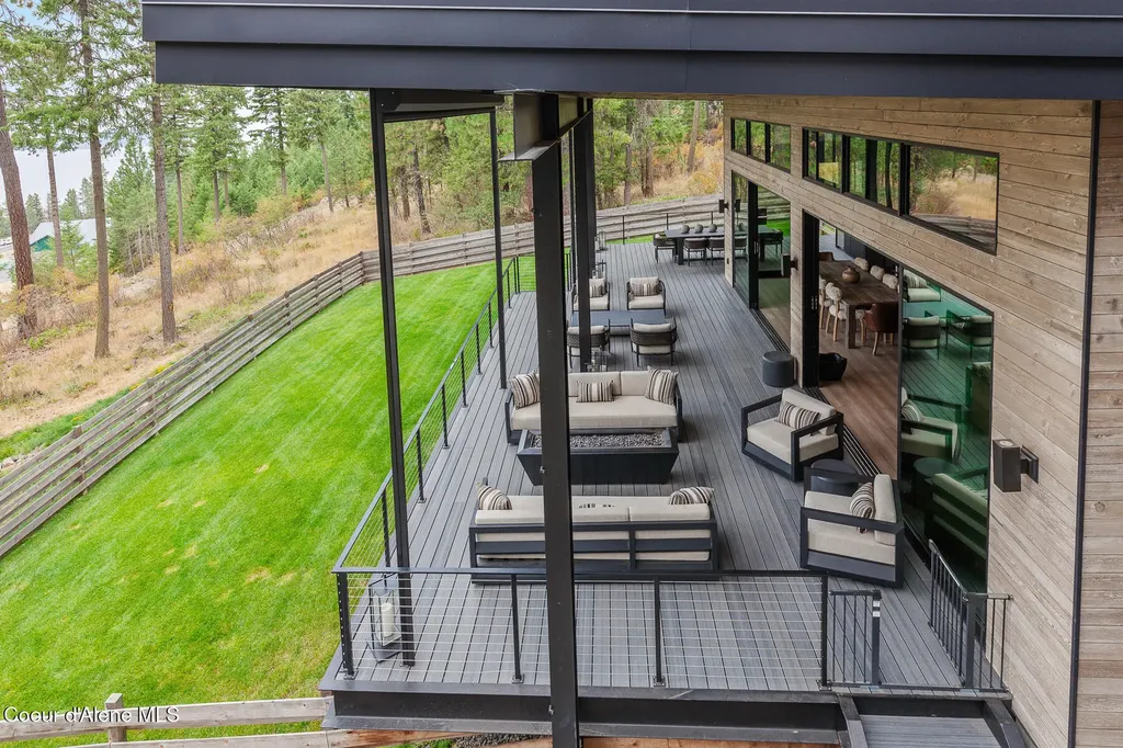 5551 S Longspur Court Harrison ID 83833