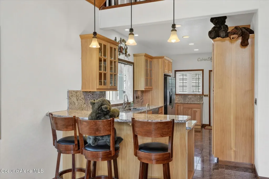 723 Evergreen Road Sagle ID 83860