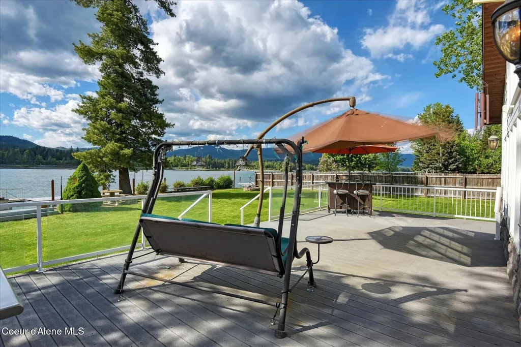 723 Evergreen Road Sagle ID 83860